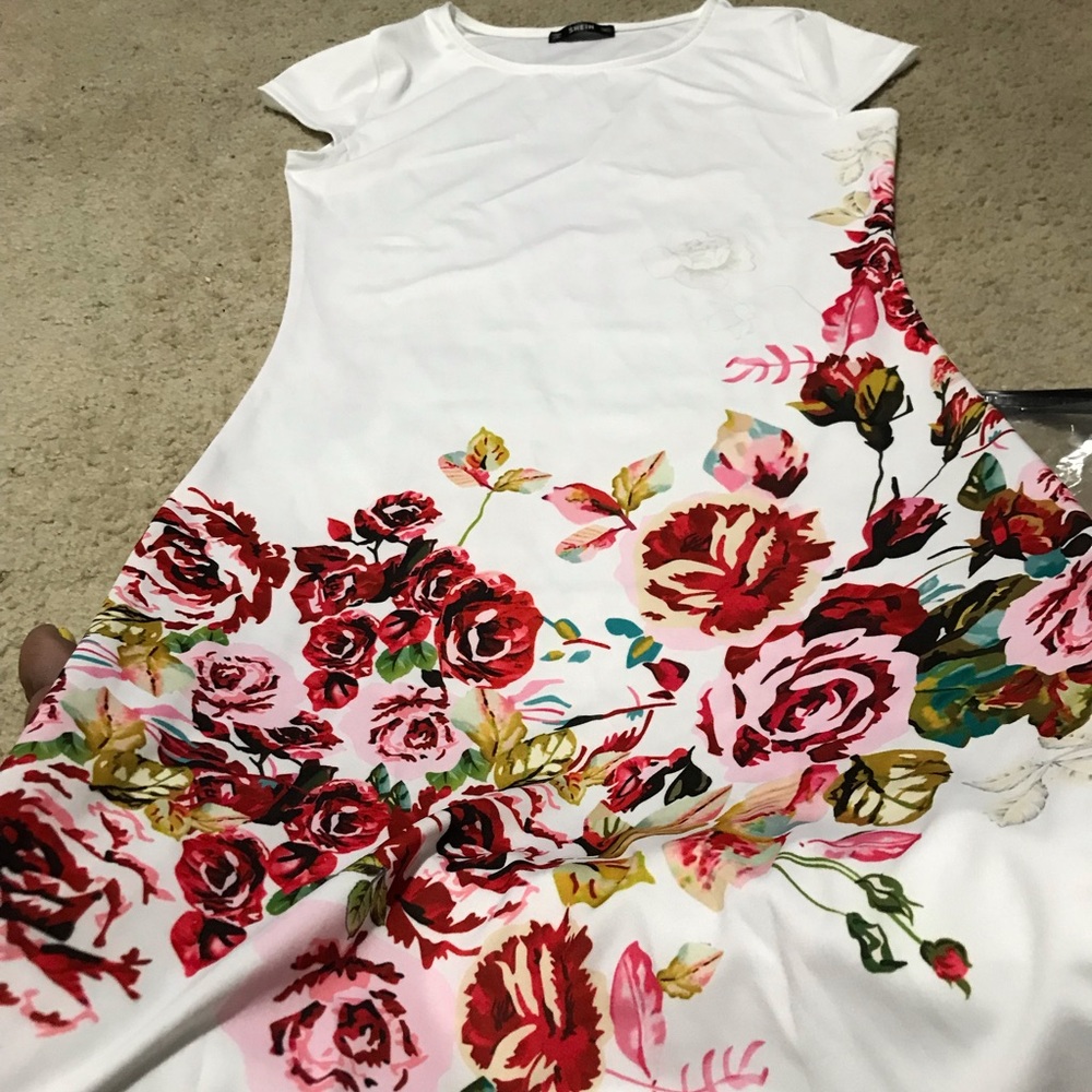 White floral bodycon dress